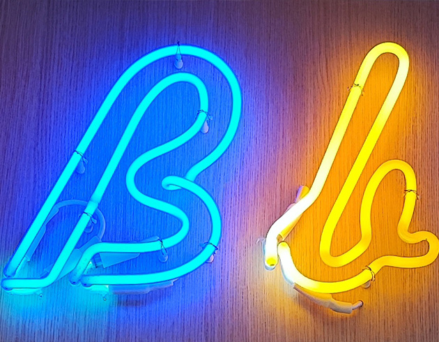 insegne-Neon-e-LED-publigenova-02